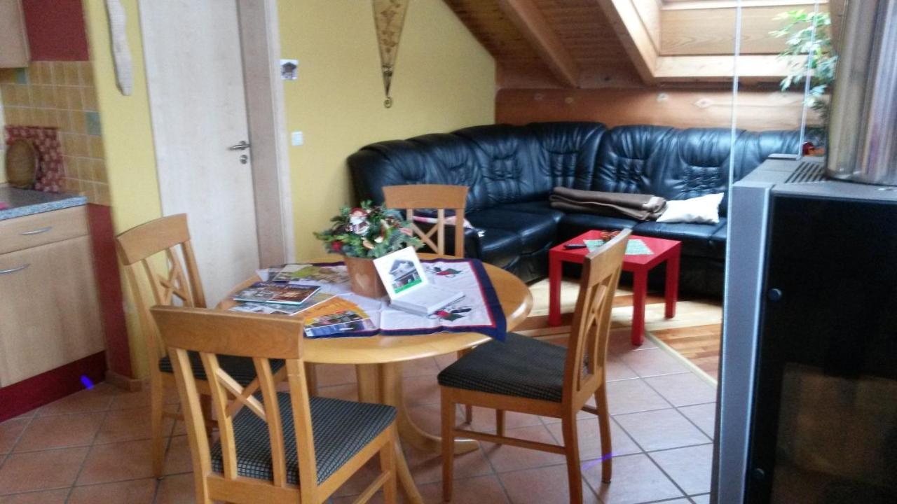Blockhaus-Ferienwohnung ออปเพอเนา ภายนอก รูปภาพ
